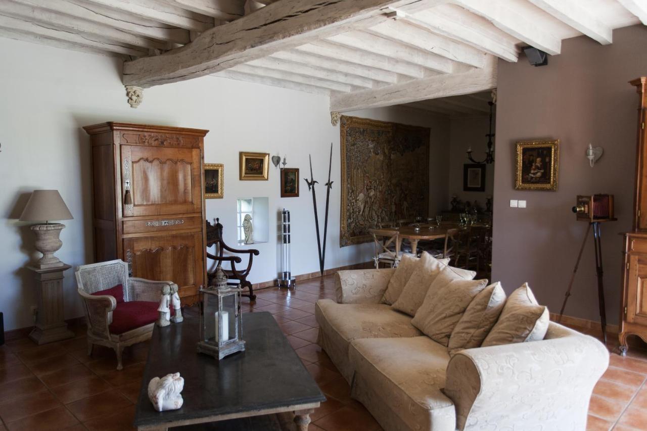 Bed and Breakfast Les Jarrieres à Dame-Marie-les-Bois Extérieur photo
